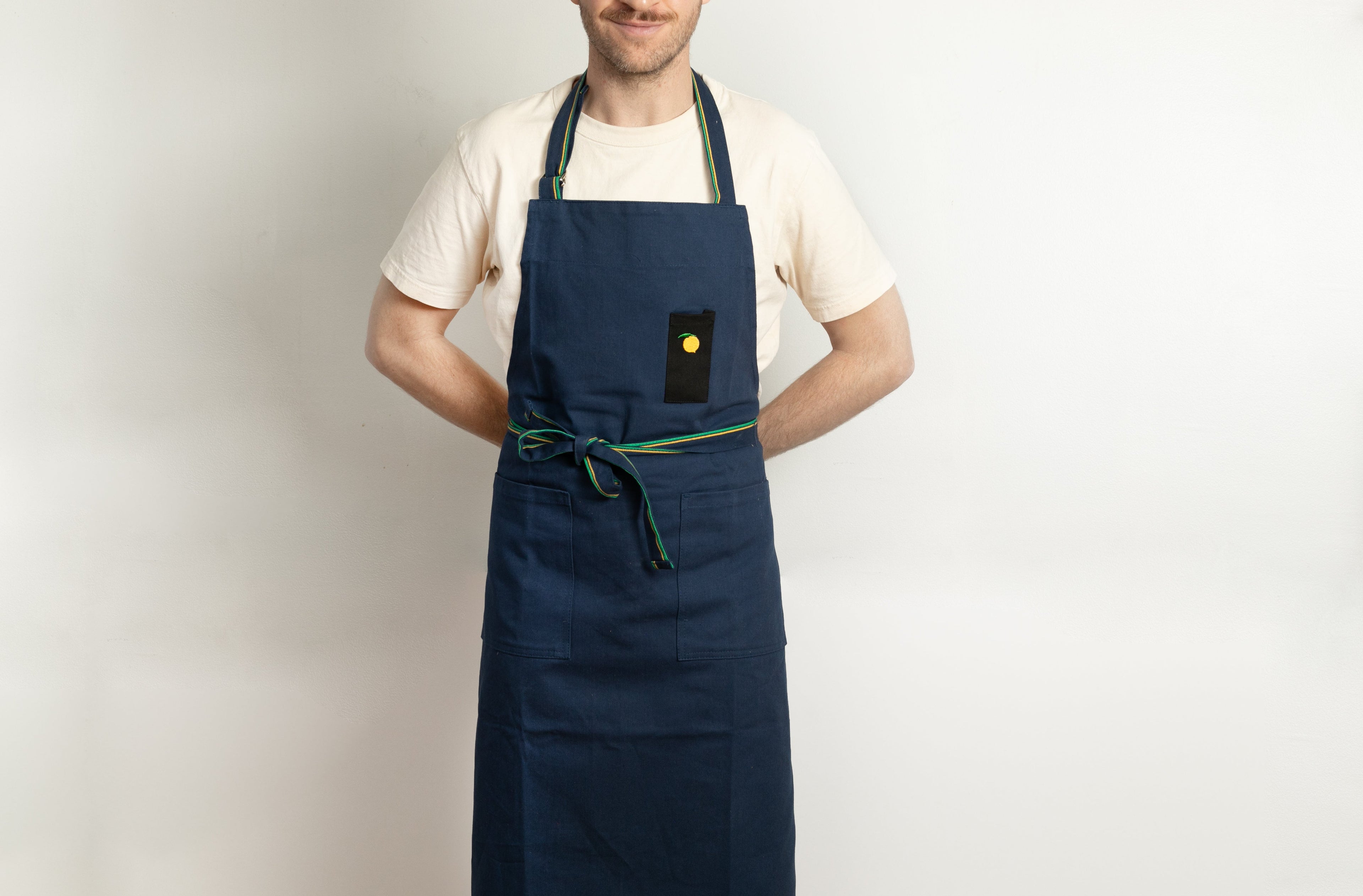 Person wearing Momofuku Apron